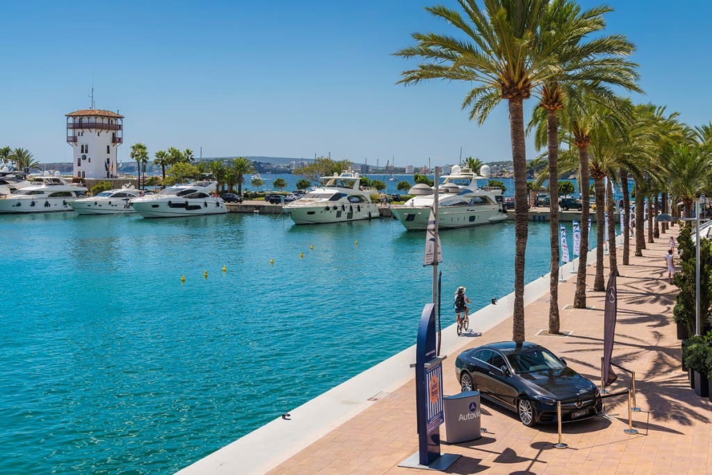 2 slaapkamer Appartement te koop in Puerto Portals met zwembad - € 1.100.000 (Ref: 7028351)