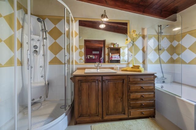 5 soveværelse Byhus til salg i Pollensa / Pollença med garage - € 690.000 (Ref: 7056384)