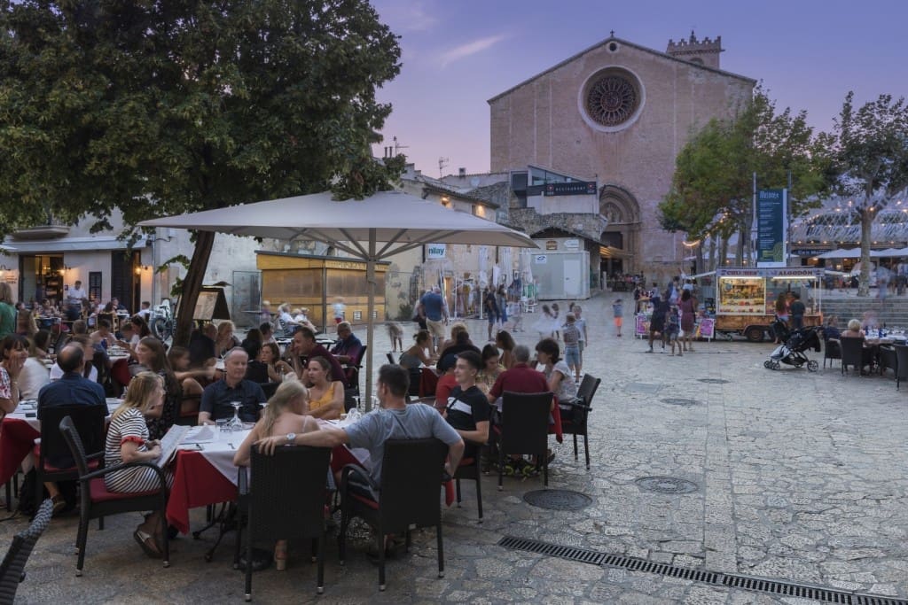 5 soveværelse Byhus til salg i Pollensa / Pollenca med garage - € 690.000 (Ref: 7056384)