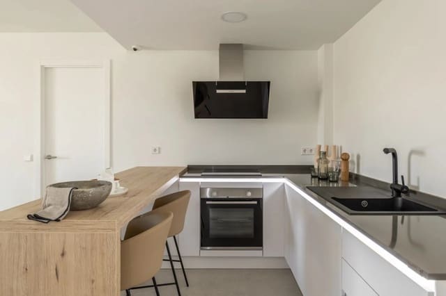 2 bedroom Penthouse for sale in Campos with pool - € 748,000 (Ref: 7056385)