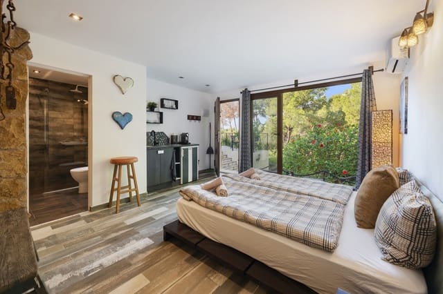 3 makuuhuone Huvila myytävänä paikassa Costa d'en Blanes, Calvià mukana uima-altaan 
autotalli - 1 790 000 € (Ref: 7085216)