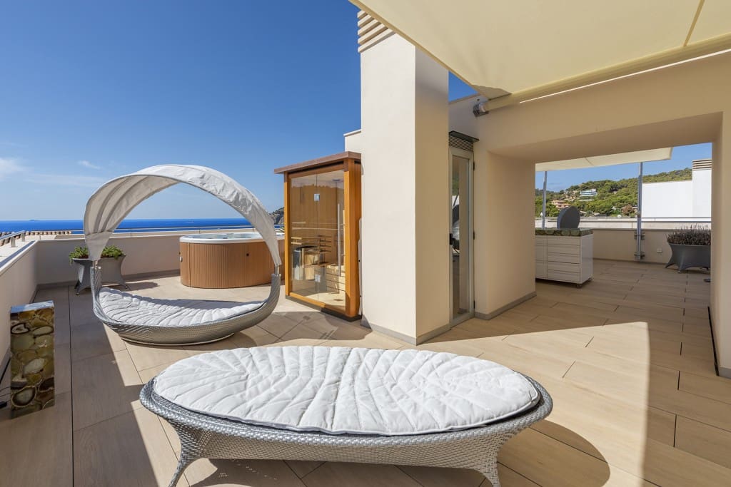 4 soveværelse Lejlighed til salg i Es Camp De Mar / El Camp De Mar med swimmingpool garage - € 3.100.000 (Ref: 7088057)