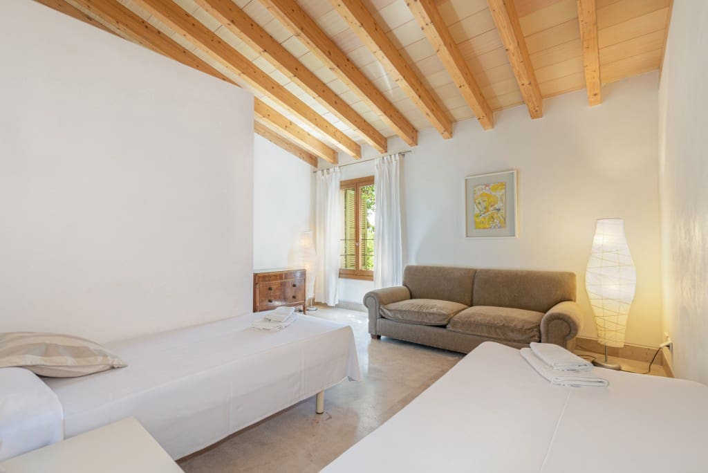 6 chambre Finca/Maison de Campagne à vendre à Buger avec piscine garage - 2 500 000 € (Ref: 7102027)