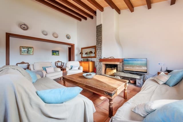 4 soveværelse Finca/Landehus til salg i Pollensa / Pollença med swimmingpool garage - € 2.150.000 (Ref: 7251070)