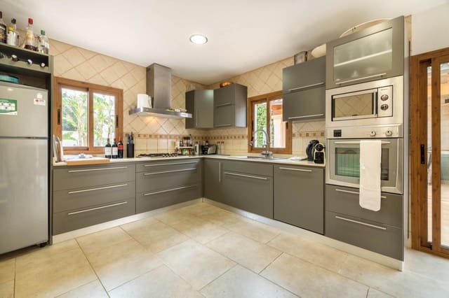 Apartamento de 5 habitaciones en Pollensa / Pollença en venta con piscina - 750.000 € (Ref: 7524147)