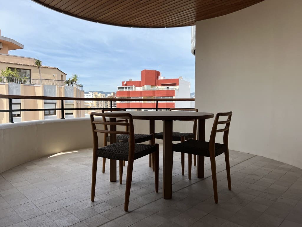 4 Zimmer Apartment zu vermieten in Palma de Mallorca mit Garage - 5.000 € (Ref: 7547100)