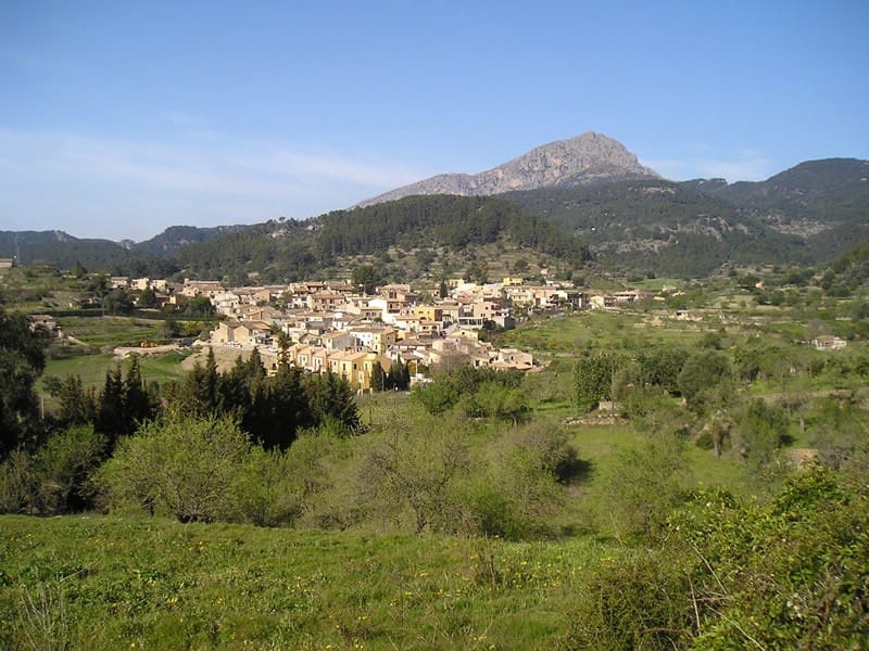 2 soveværelse Villa til salg i Puigpunyent med swimmingpool - € 799.000 (Ref: 7603996)