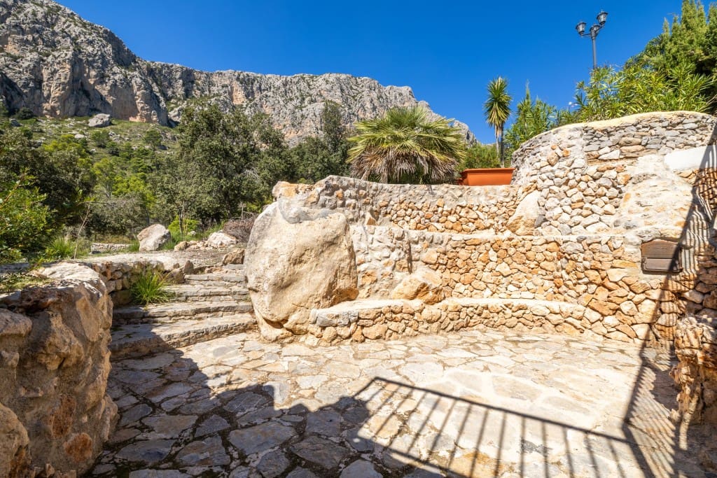 2 soveværelse Villa til salg i Puigpunyent med swimmingpool - € 799.000 (Ref: 7603996)