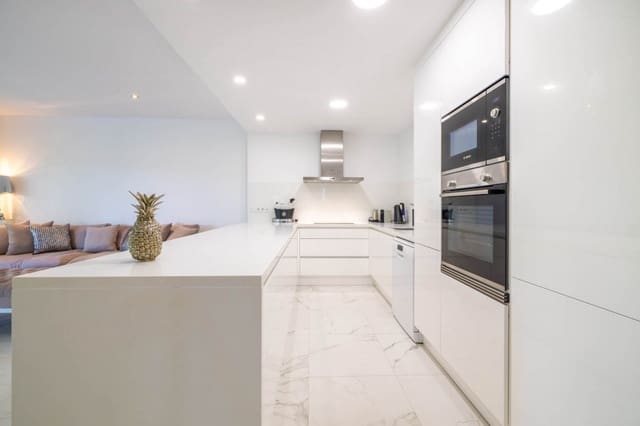 3 bedroom Apartment for sale in Santa Ponsa, Calvià with pool - € 1,500,000 (Ref: 7713012)