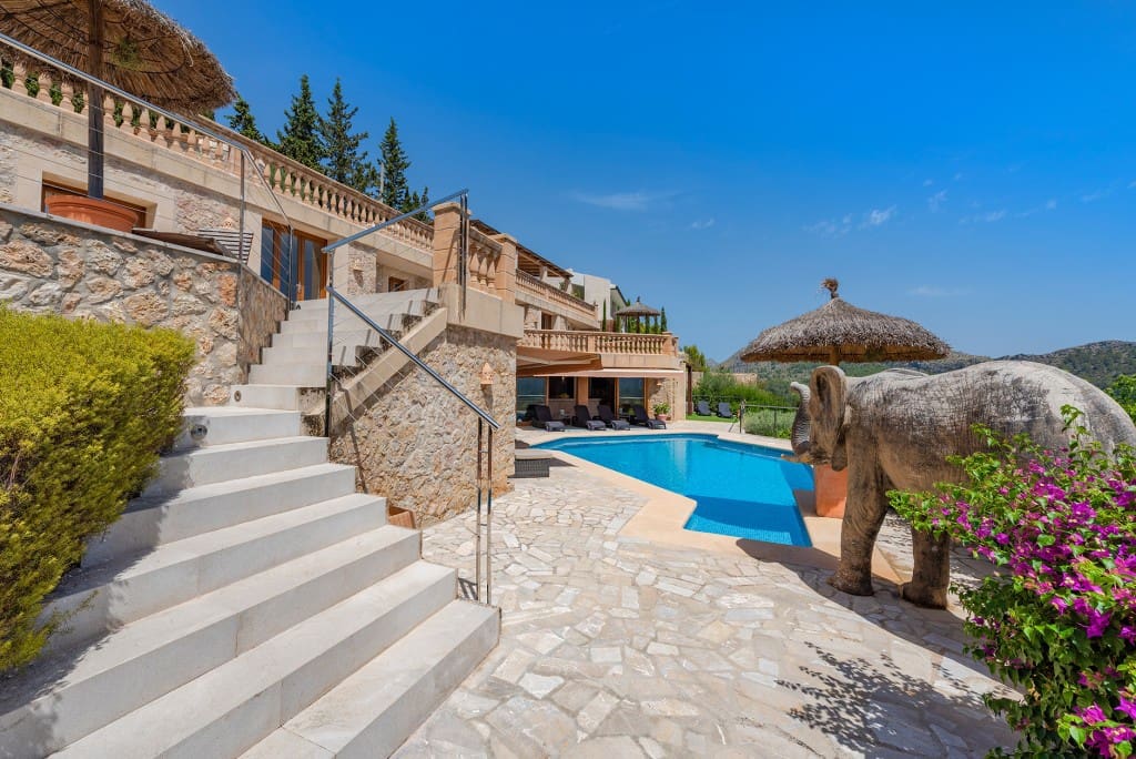 5 bedroom Villa for sale in Pollensa / Pollenca with pool garage - € 3,700,000 (Ref: 7821520)