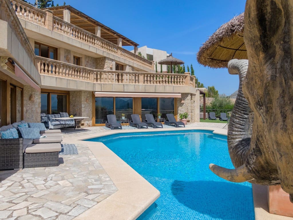5 bedroom Villa for sale in Pollensa / Pollenca with pool garage - € 3,700,000 (Ref: 7821520)