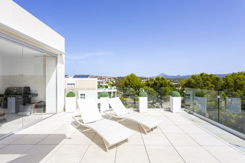 2 soveværelse Penthouse til salg i Santa Ponsa med swimmingpool garage - € 1.890.000 (Ref: 7829844)
