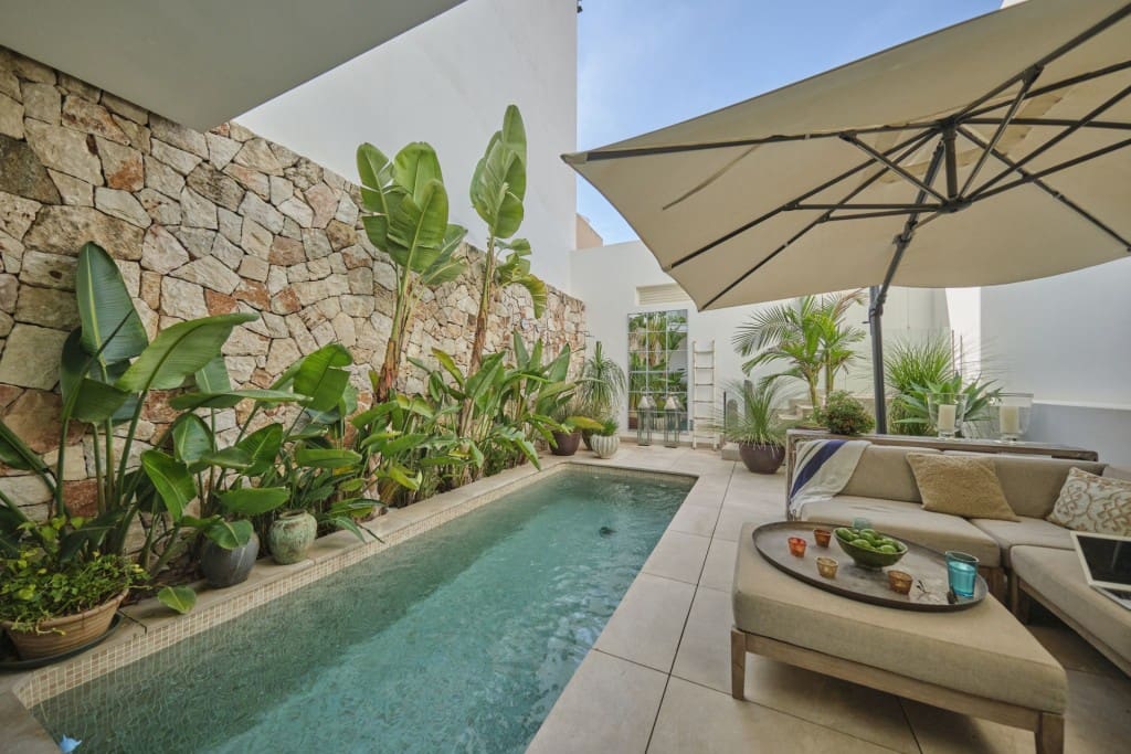 3 bedroom Townhouse for sale in Portocolom with pool - € 1,550,000 (Ref: 7858947)