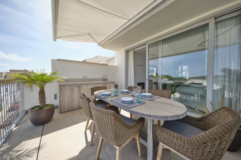 3 bedroom Townhouse for sale in Portocolom with pool - € 1,550,000 (Ref: 7858947)