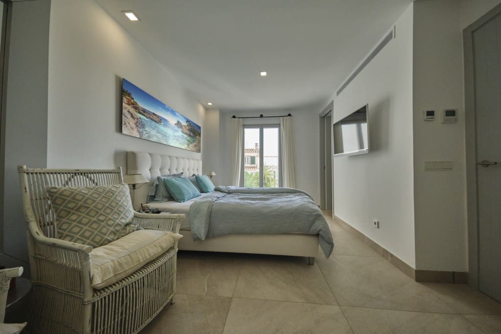 3 bedroom Townhouse for sale in Portocolom with pool - € 1,550,000 (Ref: 7858947)