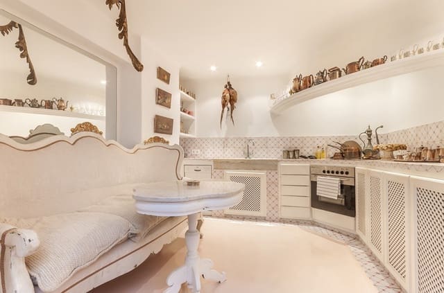 3 bedroom Penthouse for sale in Palma de Mallorca with garage - € 2,400,000 (Ref: 7876130)