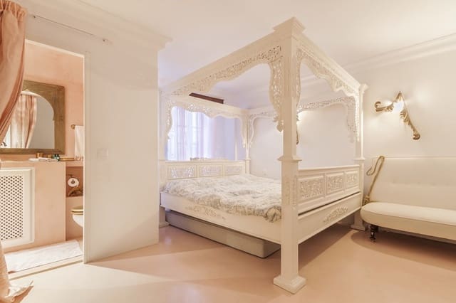 3 bedroom Penthouse for sale in Palma de Mallorca with garage - € 2,400,000 (Ref: 7876130)