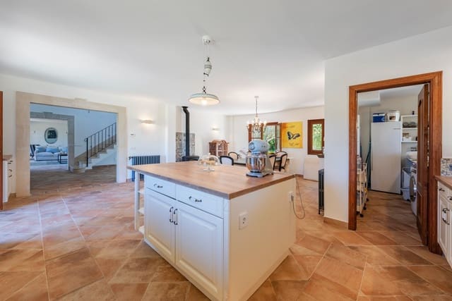 3 sovrum Finca/Hus på landet till salu i Muro med garage - 1 580 000 € (Ref: 8048400)