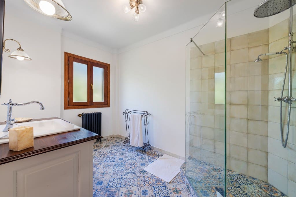 3 bedroom Finca/Country House for sale in Muro with garage - € 1,580,000 (Ref: 8048400)