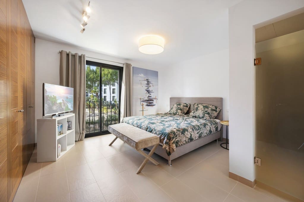 4 soveværelse Lejlighed til salg i Es Camp De Mar / El Camp De Mar med swimmingpool garage - € 2.200.000 (Ref: 8053068)