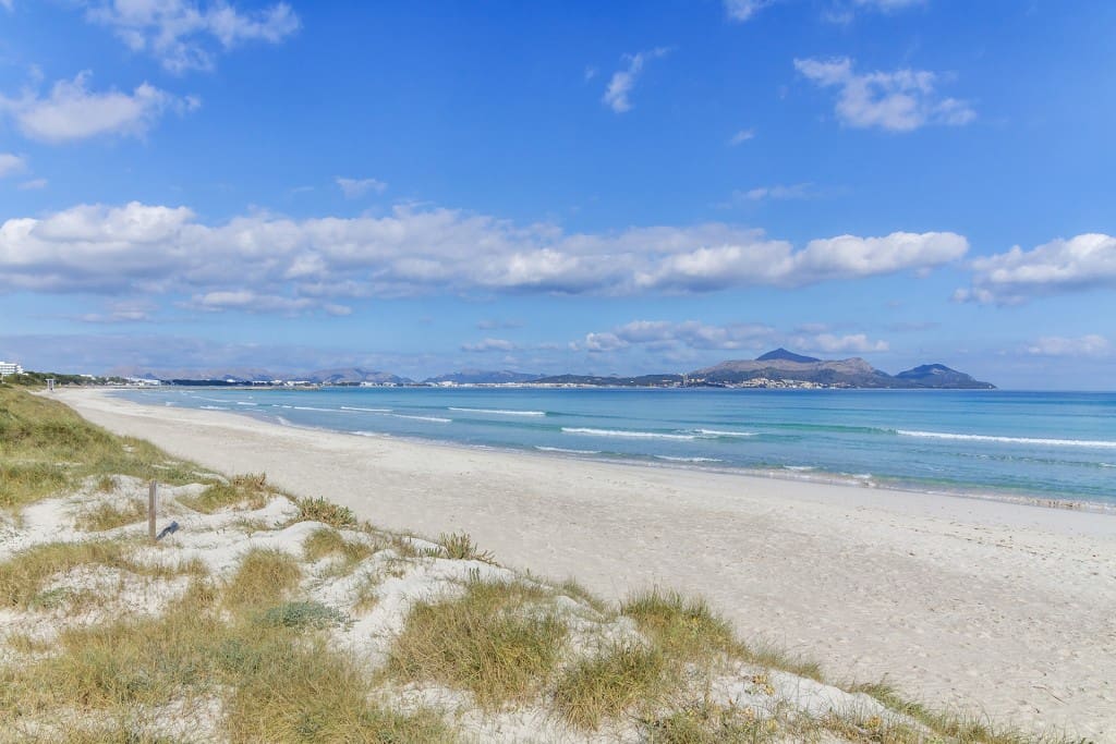 4 bedroom Villa for sale in Alcudia with pool garage - € 940,000 (Ref: 8084435)