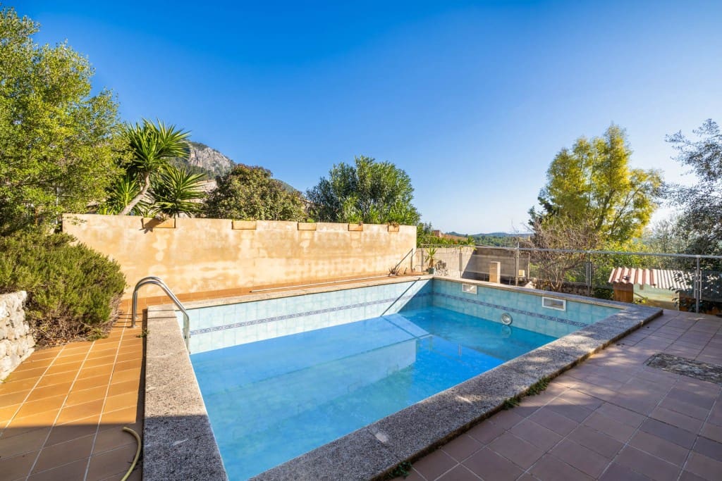 Chalet de 3 habitaciones en Selva en venta con piscina garaje - 795.000 € (Ref: 8094869)