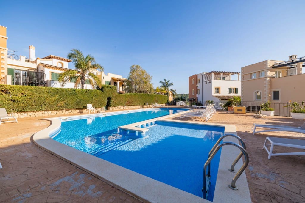 3 soveværelse Byhus til salg i Es Camp De Mar / El Camp De Mar med swimmingpool garage - € 1.085.000 (Ref: 8123524)