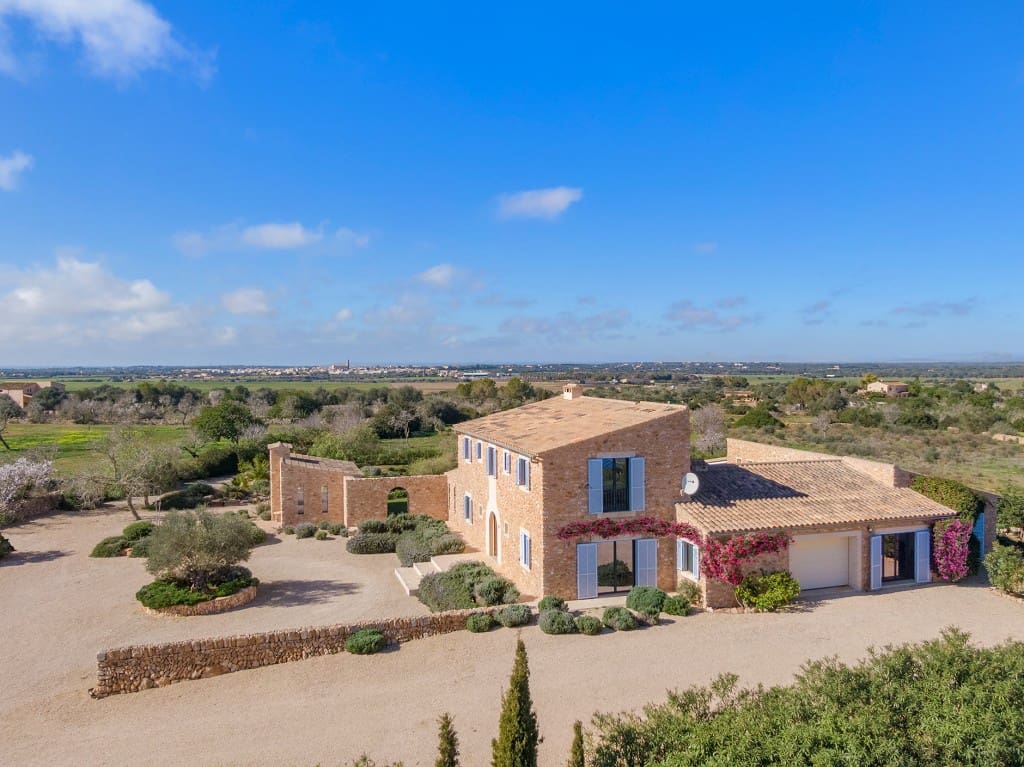 4 bedroom Finca/Country House for sale in Ses Salines with pool garage - € 3,690,000 (Ref: 8123527)