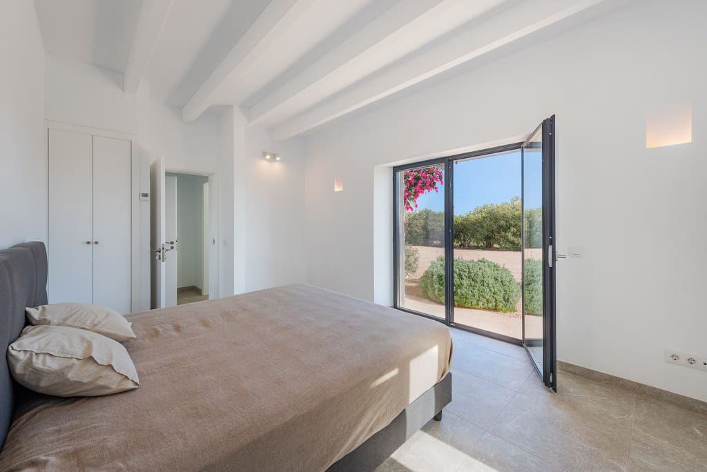 4 bedroom Finca/Country House for sale in Ses Salines with pool garage - € 3,690,000 (Ref: 8123527)