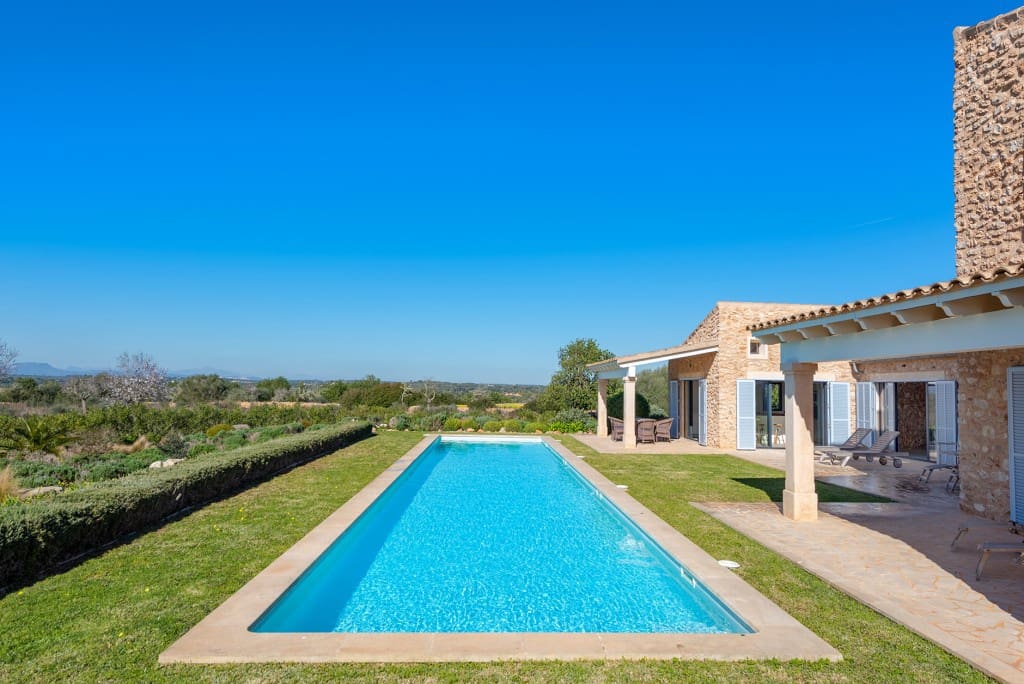 4 bedroom Finca/Country House for sale in Ses Salines with pool garage - € 3,690,000 (Ref: 8123527)