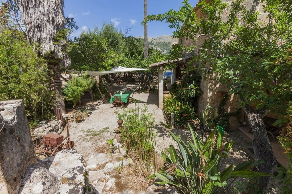 3 soveværelse Finca/Landehus til salg i Sa Pobla med swimmingpool garage - € 1.600.000 (Ref: 8130291)