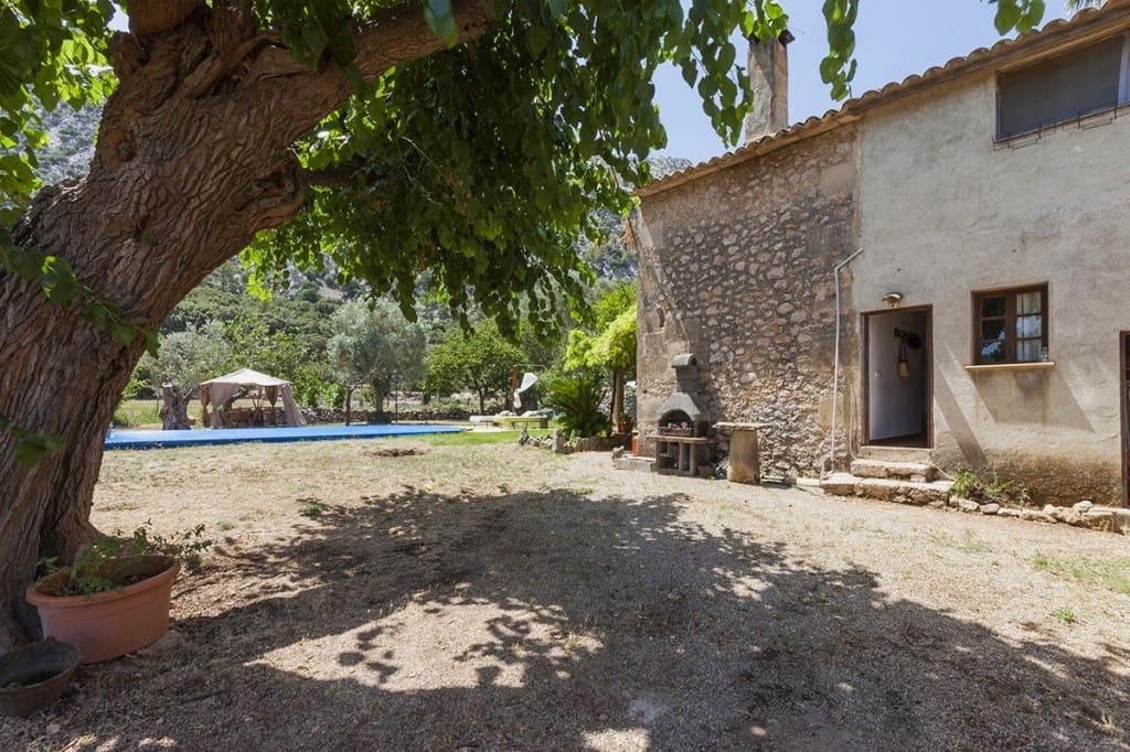 3 soveværelse Finca/Landehus til salg i Sa Pobla med swimmingpool garage - € 1.600.000 (Ref: 8130291)