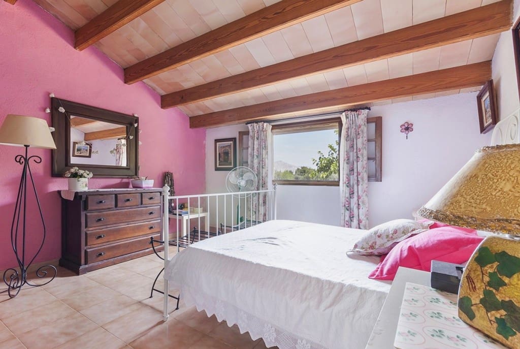 3 soveværelse Finca/Landehus til salg i Sa Pobla med swimmingpool garage - € 1.600.000 (Ref: 8130291)