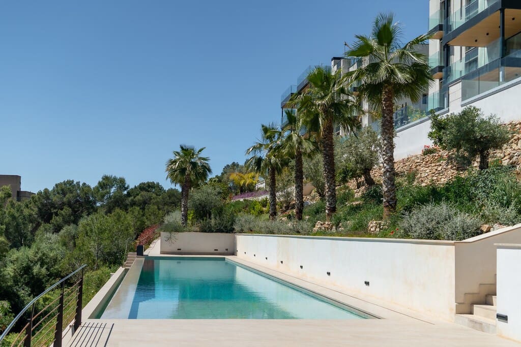 Apartamento de 4 habitaciones en Santa Ponsa en venta con piscina garaje - 1.678.550 € (Ref: 8141776)