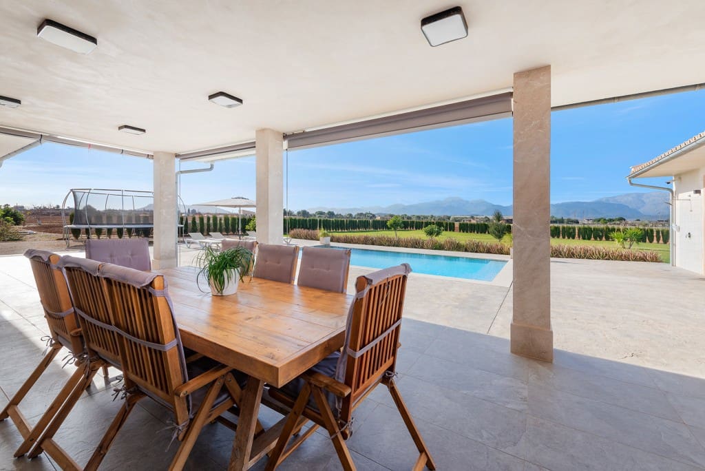 4 sypialnia Finka/Dom wiejski na sprzedaż w Sa Pobla z basenem garażem - 1 395 000 € (Ref: 8153660)