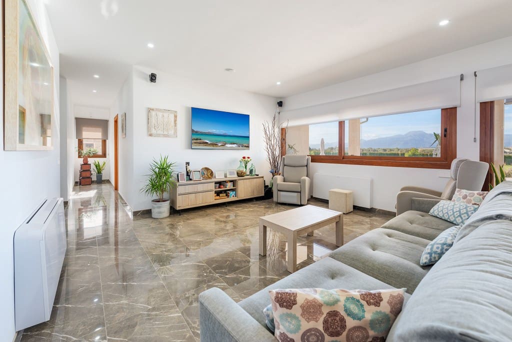 4 sypialnia Finka/Dom wiejski na sprzedaż w Sa Pobla z basenem garażem - 1 395 000 € (Ref: 8153660)