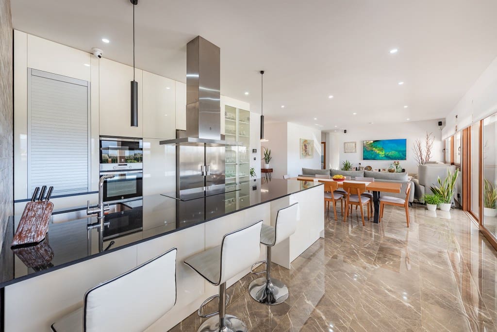 4 sypialnia Finka/Dom wiejski na sprzedaż w Sa Pobla z basenem garażem - 1 395 000 € (Ref: 8153660)