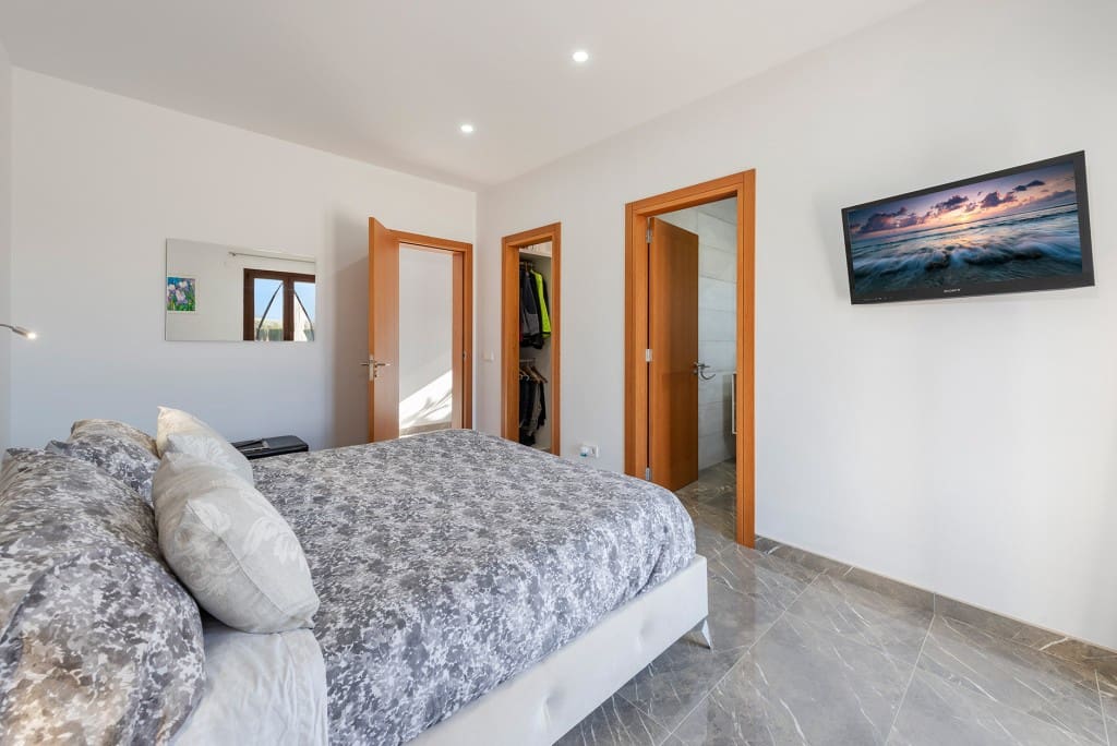 4 sypialnia Finka/Dom wiejski na sprzedaż w Sa Pobla z basenem garażem - 1 395 000 € (Ref: 8153660)