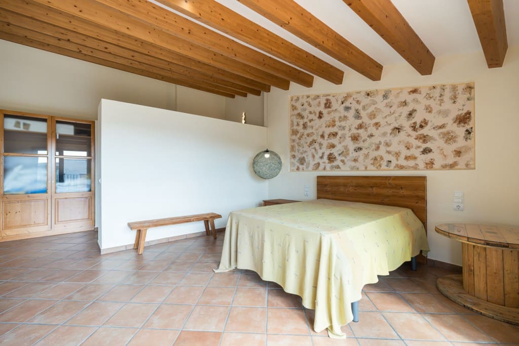 2 soveværelse Byhus til salg i Llubi med swimmingpool garage - € 980.000 (Ref: 8213330)