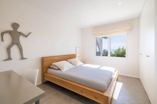 3 slaapkamer Villa te koop in Alcúdia met zwembad - € 1.950.000 (Ref: 8241869)