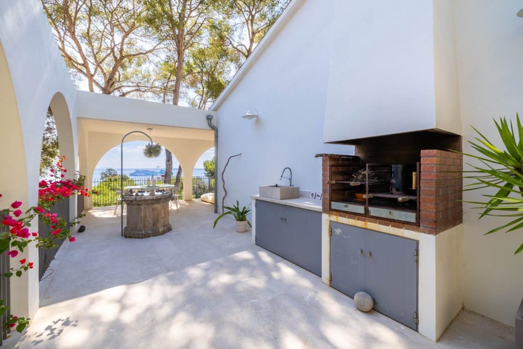 3 slaapkamer Villa te koop in Alcudia met zwembad - € 1.950.000 (Ref: 8241869)