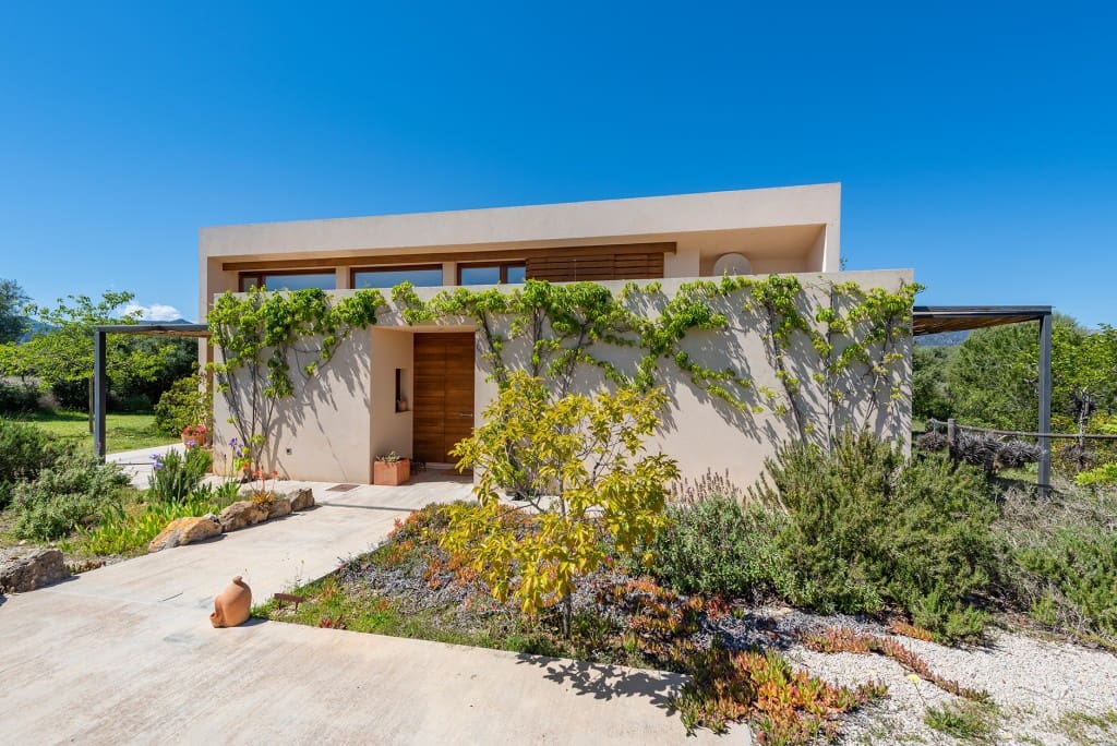 2 soverom Finca/Herregård til salgs i Selva med svømmebasseng garasje - € 1 100 000 (Ref: 8253788)