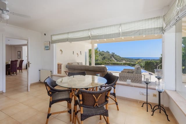 5 slaapkamer Villa te koop in Alcúdia met zwembad - € 2.275.000 (Ref: 8302597)
