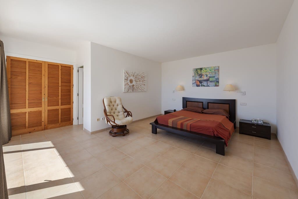 5 bedroom Villa for sale in Alcudia with pool - € 2,275,000 (Ref: 8302597)