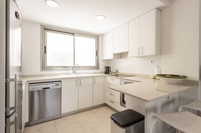 5 slaapkamer Halfvrijstaande villa te koop in Playas de Muro / Platges de Muro, Muro met zwembad garage - € 825.000 (Ref: 8337631)