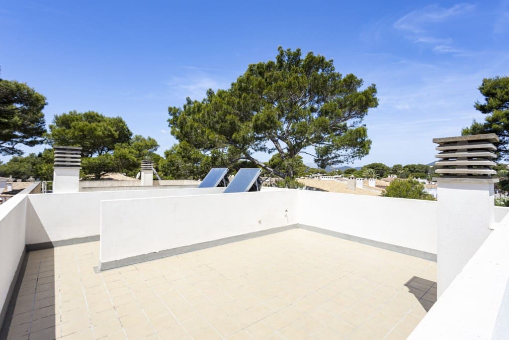 5 soveværelse Semi-Rækkehus til salg i Playas de Muro / Platges de Muro med swimmingpool garage - € 825.000 (Ref: 8337631)