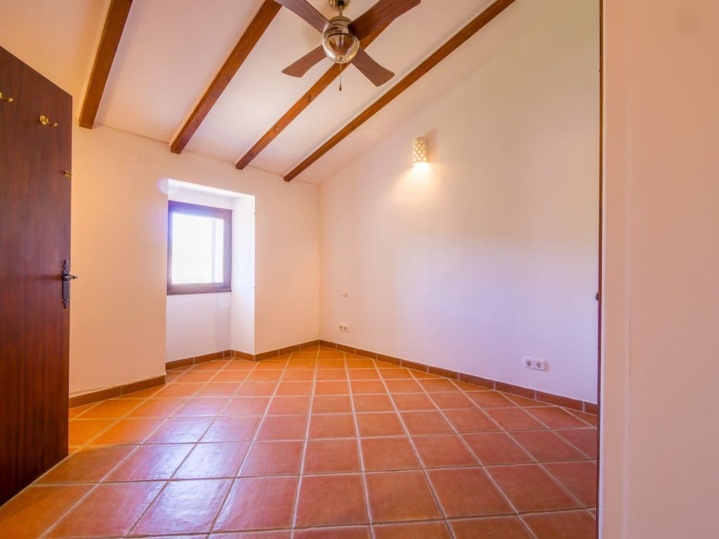 2 soveværelse Finca/Landehus til salg i Andratx med swimmingpool - € 875.000 (Ref: 8339518)