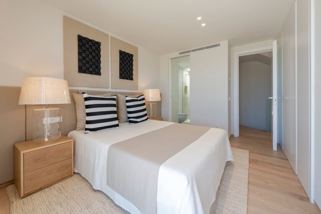 4 bedroom Villa for sale in Alcudia with pool garage - € 2,950,000 (Ref: 8344681)