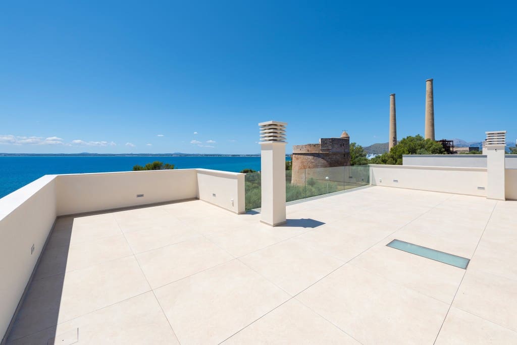 4 bedroom Villa for sale in Alcudia with pool garage - € 2,950,000 (Ref: 8344681)