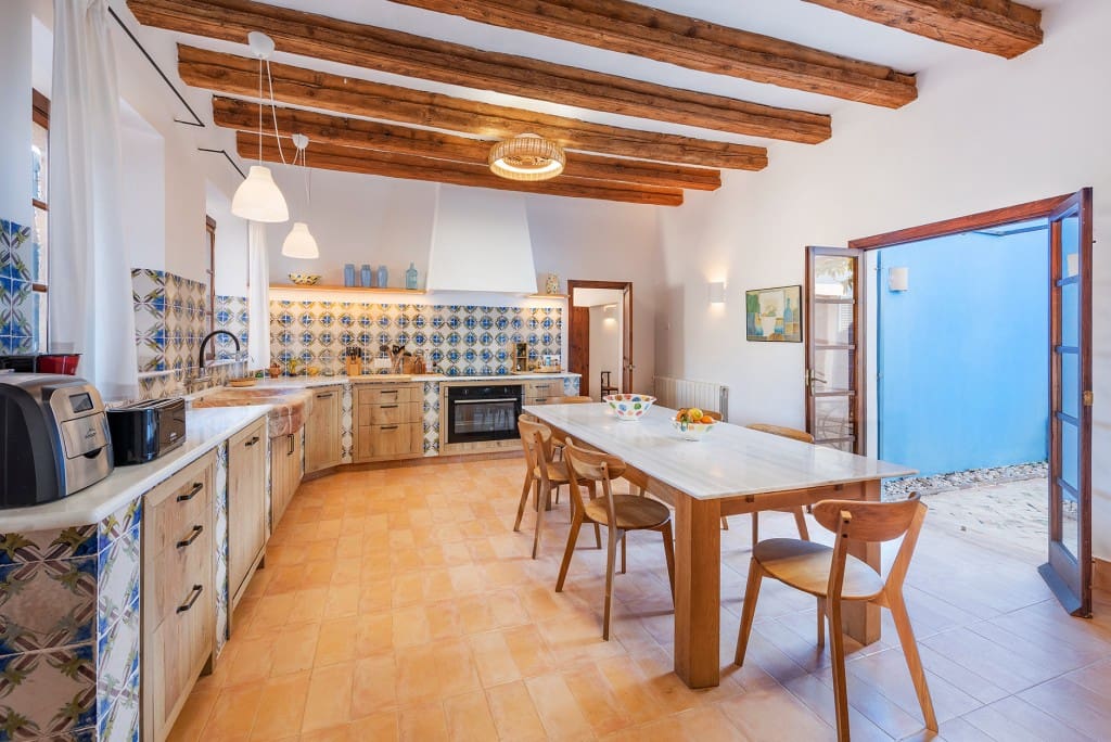 5 soveværelse Finca/Landehus til salg i Campanet med swimmingpool garage - € 7.500.000 (Ref: 8352007)